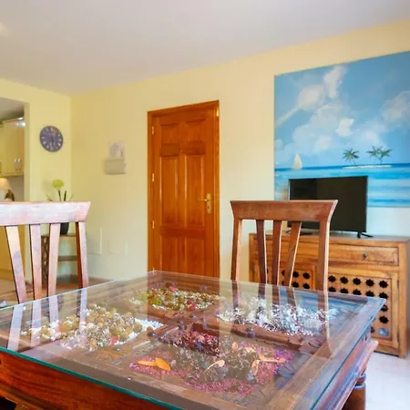 Blu Gardenia Apartment *